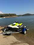 Mota de água Sea Doo Spark 2024 - 34 horas de uso c/ garantia fábrica