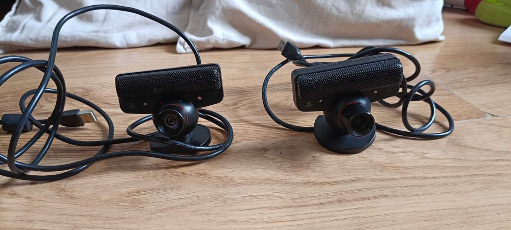 Sprzedam pady kamerki i gry do ps3