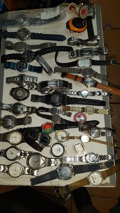 Conjunto de vários relógios