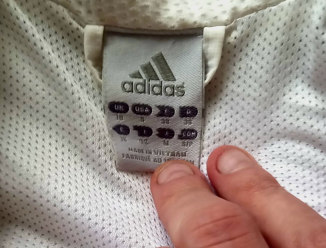 Продам классную женскую олимпийку adidas,