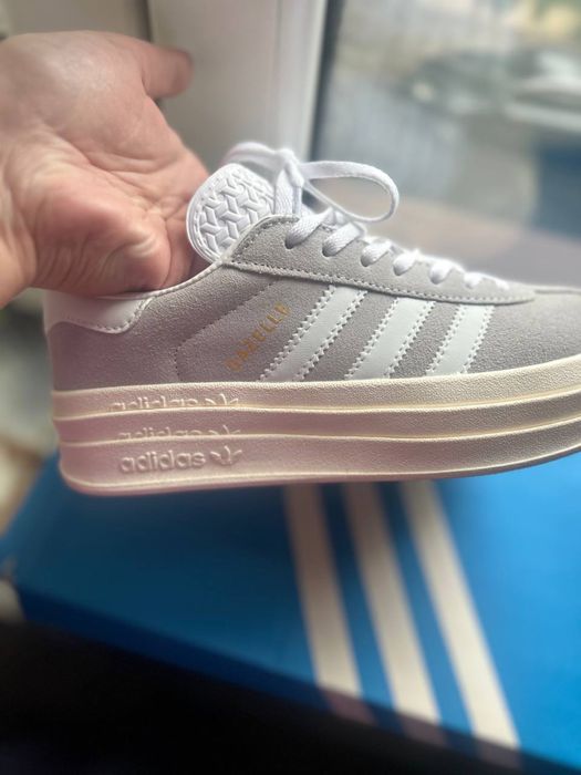 Женские кроссовки adidas gazelle bold