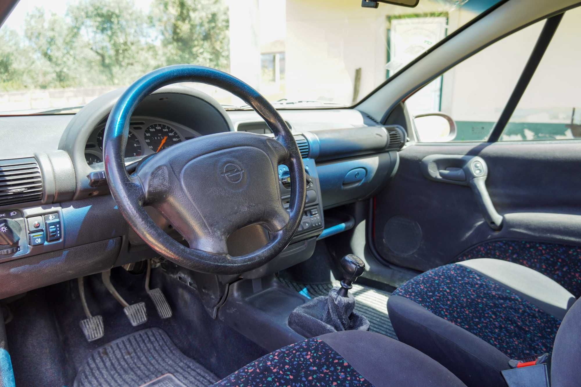 Opel Tigra 1.4i 16V (90CV)