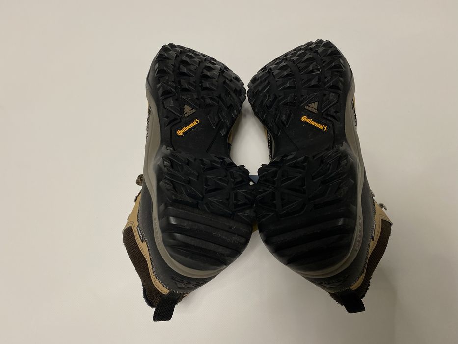 Новые ботинки Adidas ClimaProof Winter Hiker II нубук беж Размер 41 42