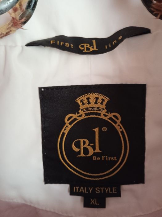 Плащ приталенний