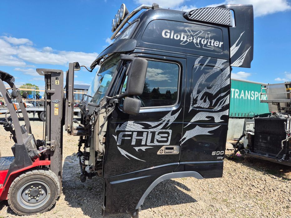 KABINA KOMPLETNA VOLVO FH 13 2012r globetrotter XL drzwi szyba fh500