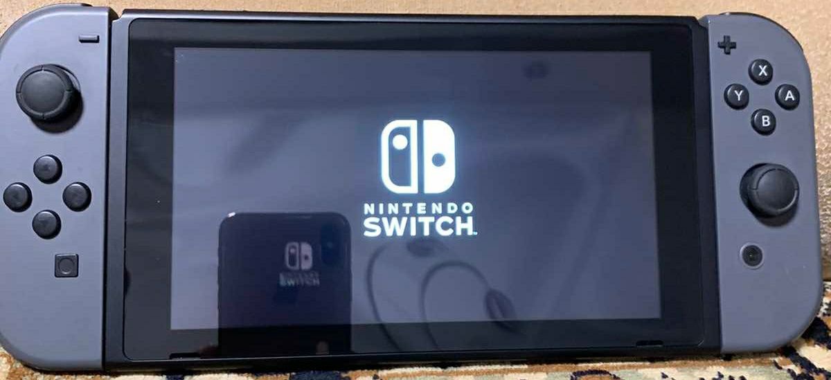 Продам Nintendo switch