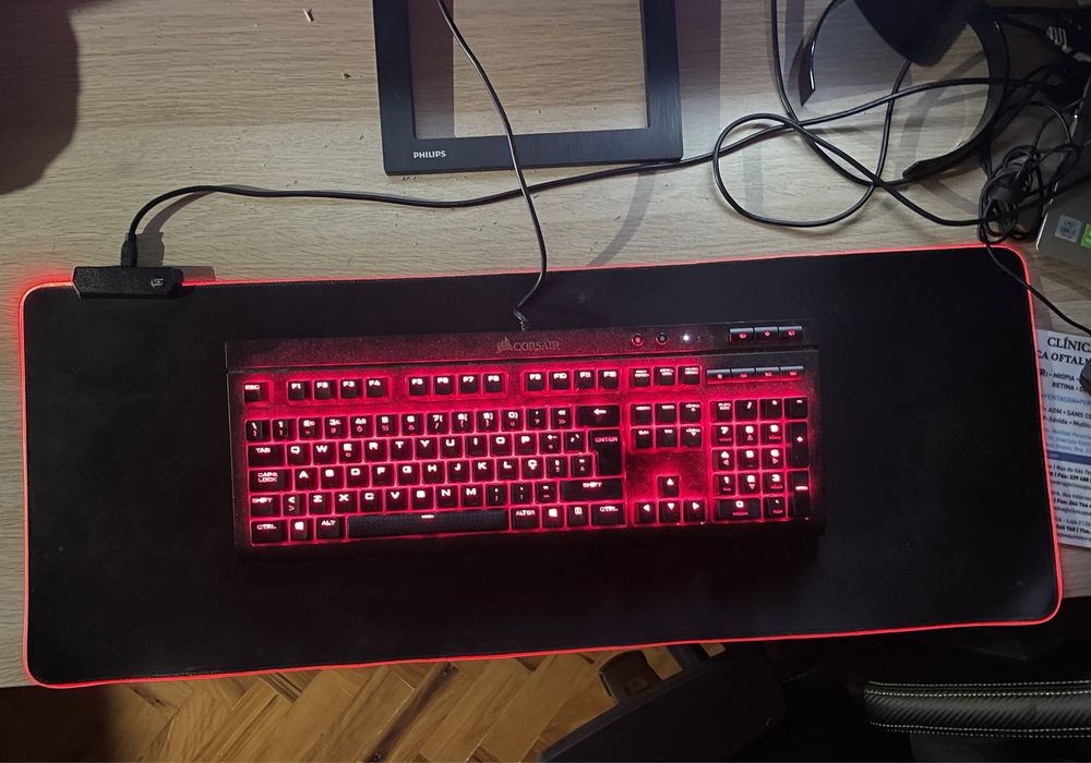 Teclado Corsair Mecânico K68 RGB