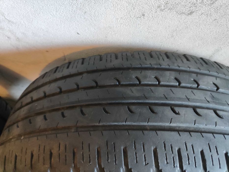 Sprzedam opony całoroczne Goodyear 225/65 r17