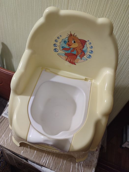 Отдам горшок детский