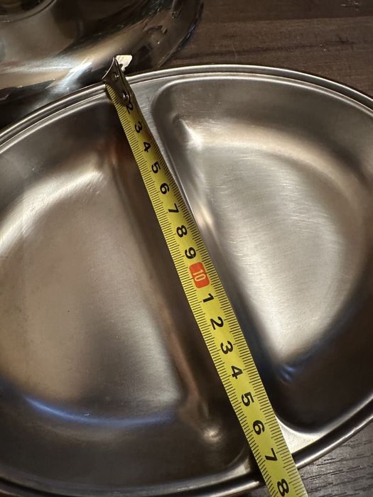 Metalowe naczynie nowe owal