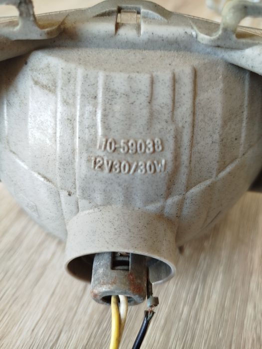 Фара Suzuki lets 2