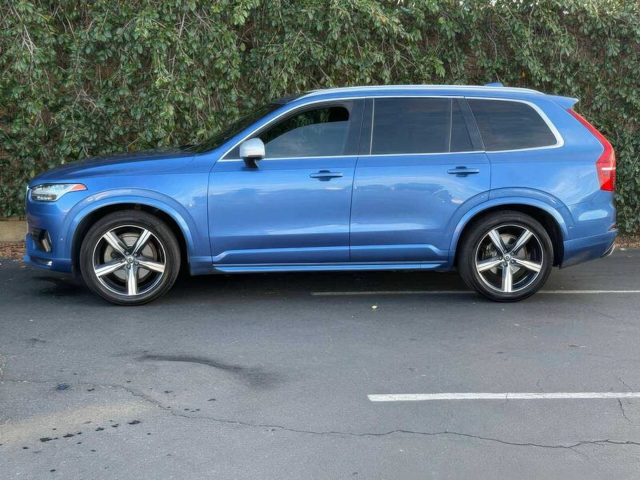 Volvo XC90 T6 R-Design      2017