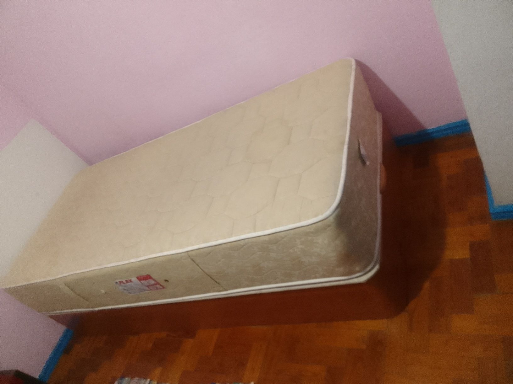 Cama solteiro €420