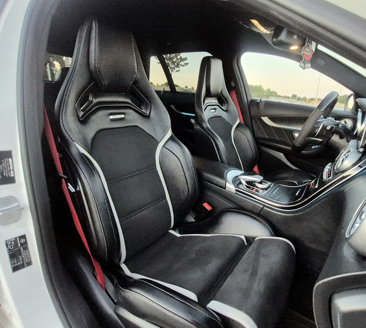 MERCEDES C63S AMG 510 CV V8 4.0 BI_TURBO 2018