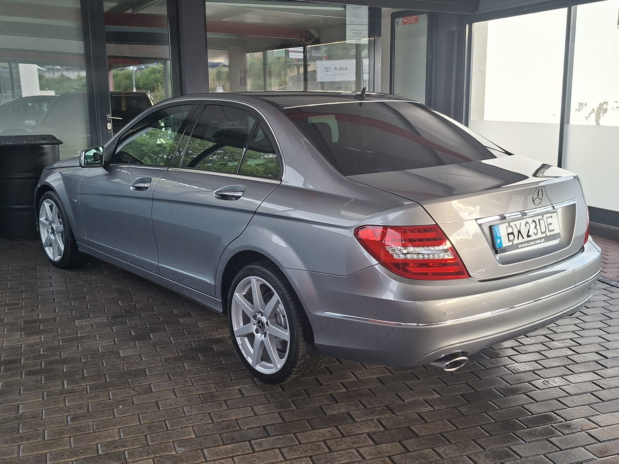 Mercedes-benz c220