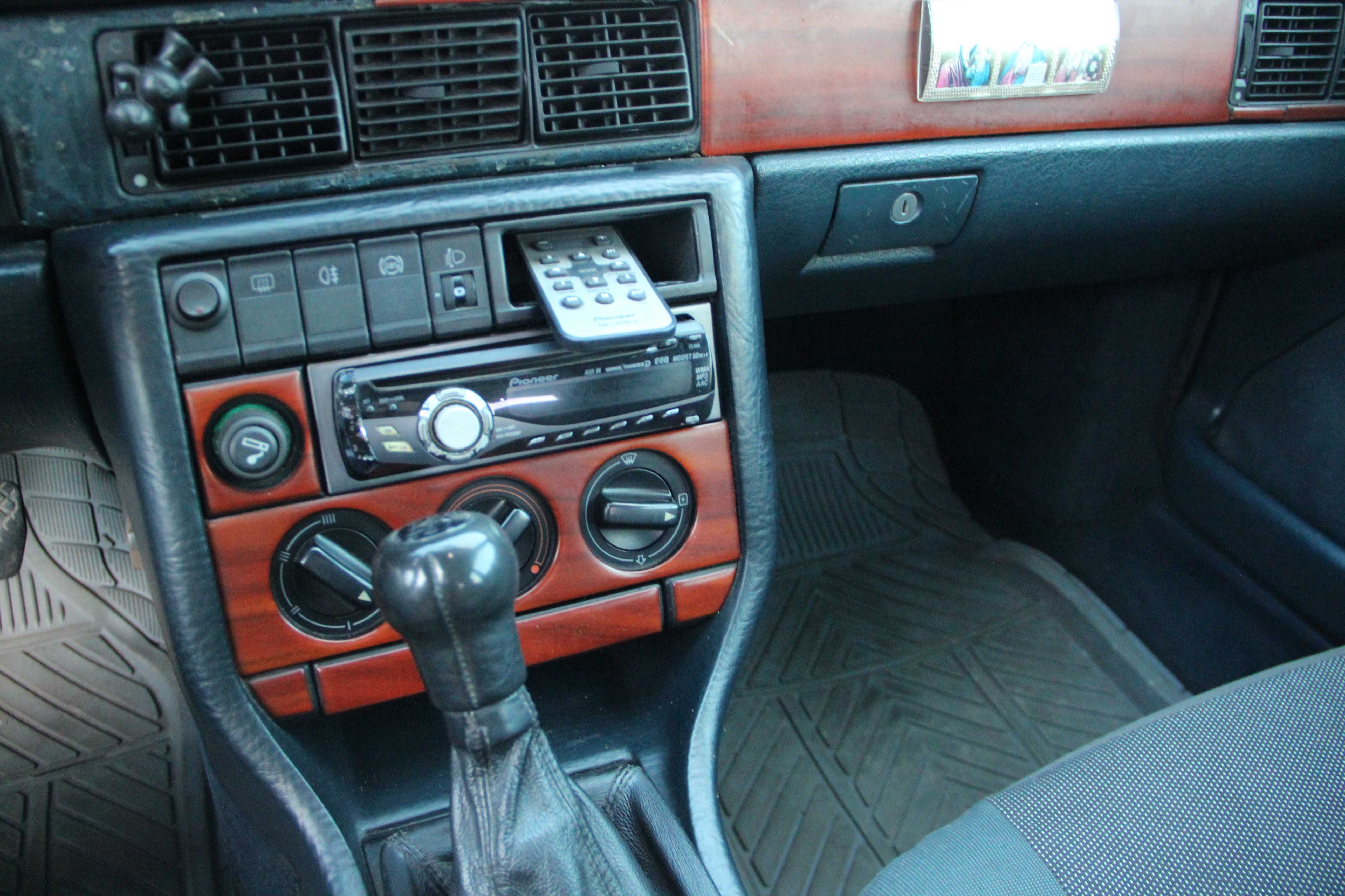 Audi 100 , 1990 год, механика, 2.3 бензин, Ауди 100