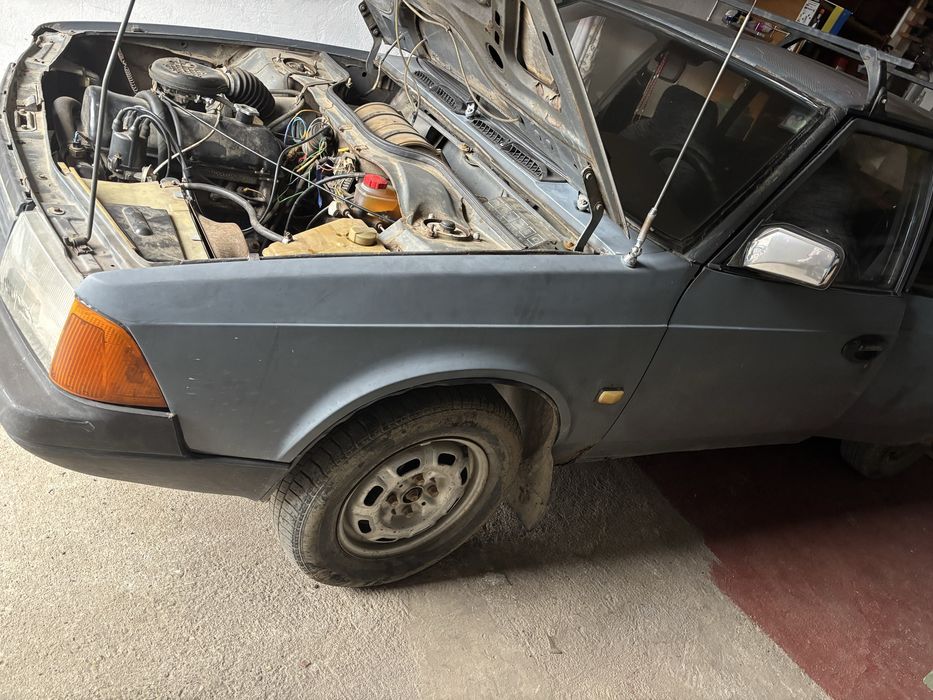 Москвич  2141  .