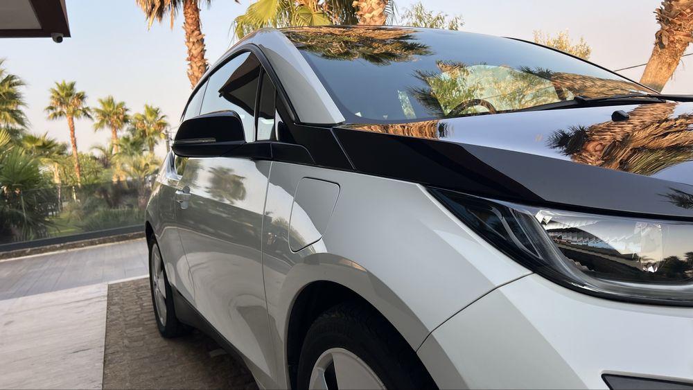 BMW i3 94Ah REx – 2017 impecavel trato financiamento