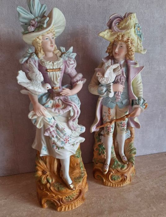 Парные статуэтки кавалер дама