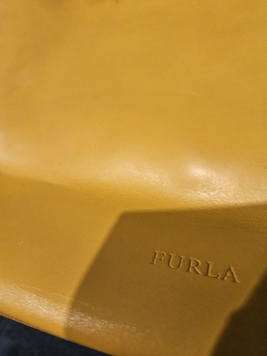 Torebka FURLA żółta.
