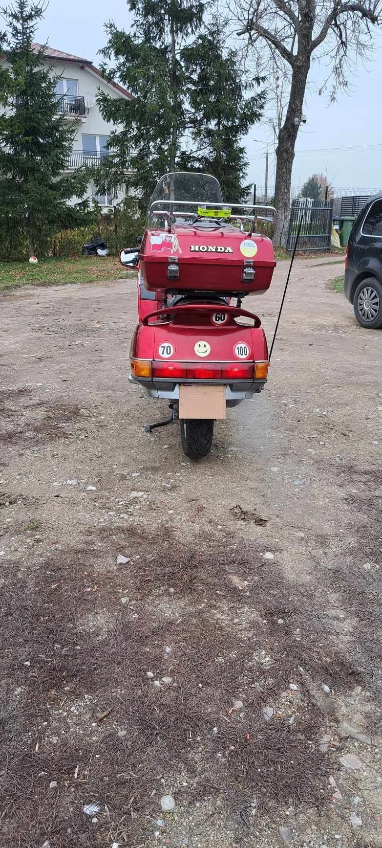 Motocykl Honda Pacyfik