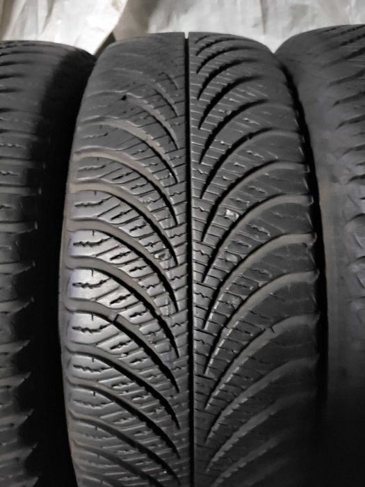 4szt 165/60R15 Goodyear Vector 4season całoroczne wielosezonowe
