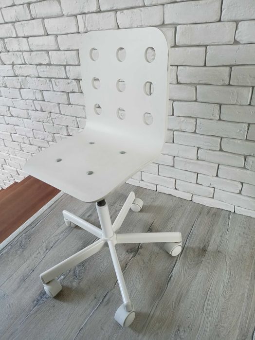 Krzesło obrotowe, fotel do biurka dla dziecka Ikea