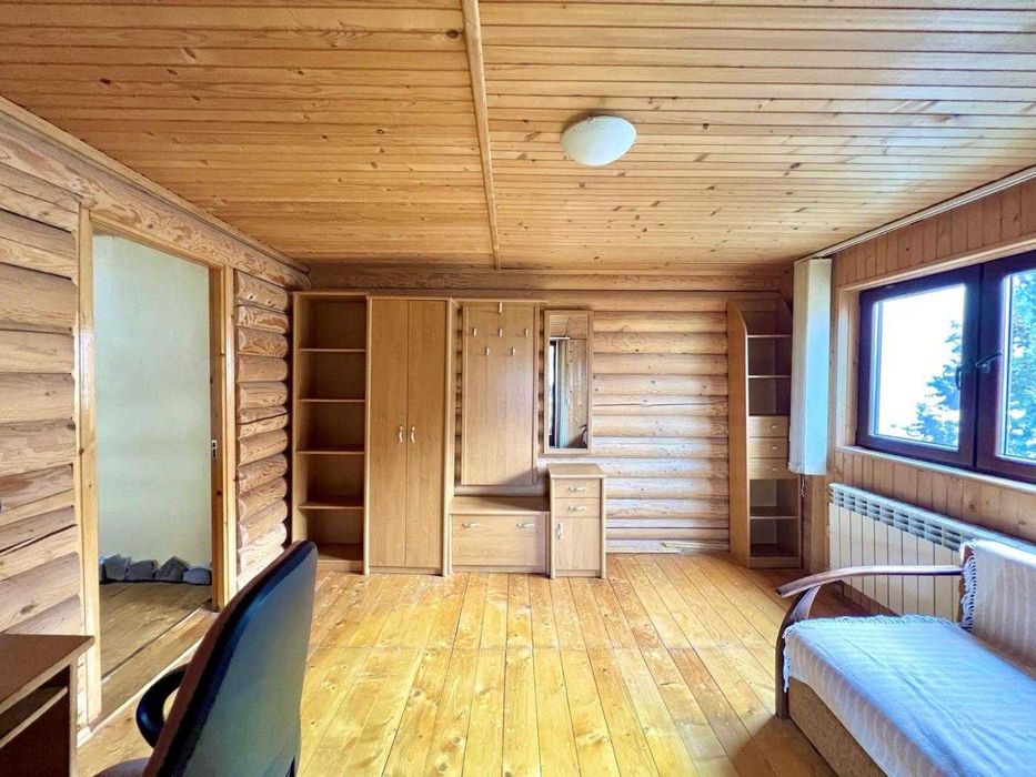 Продаж будинку, вулиця Білогорща