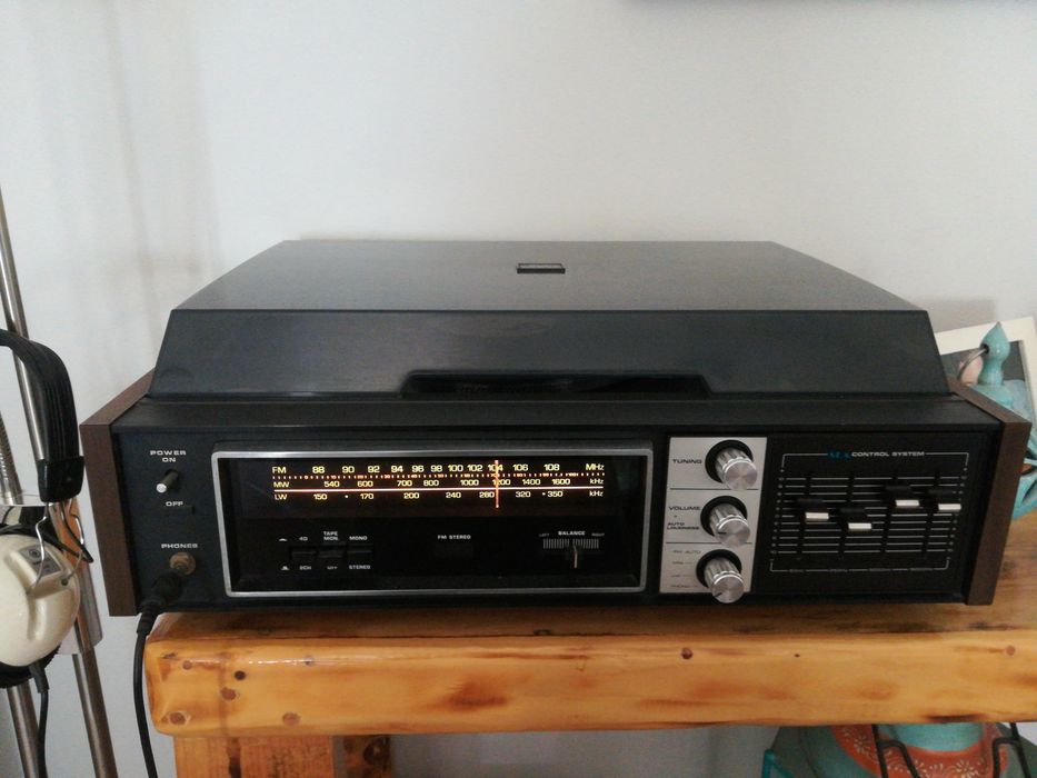 Aparelhagem vintage JVC anos 70