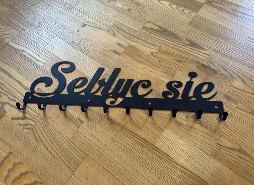 Wieszak ze śląskim napisem SEBLYC SIE