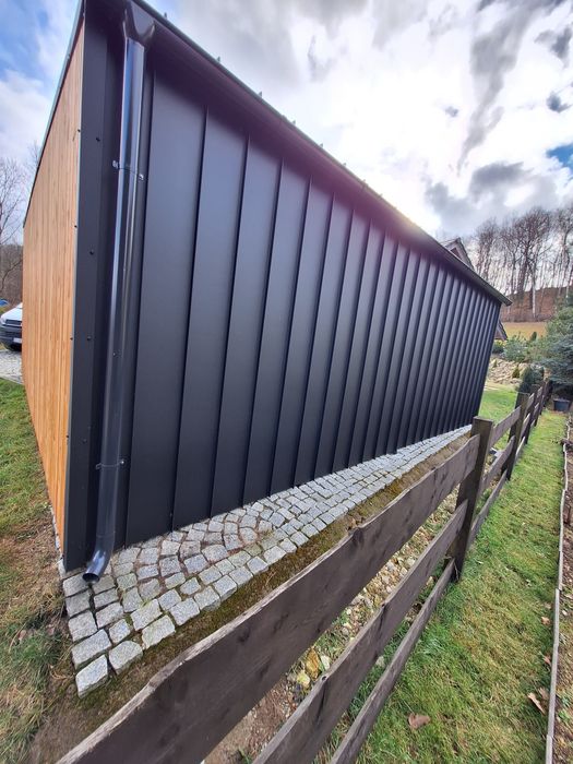 Garaż Carport Duża wiata samochodowa Modrzew duoromb elewacja nowoczes