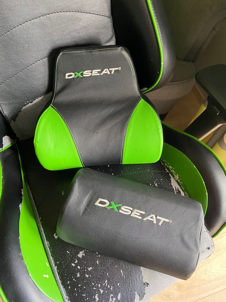 Fotel gamingowy DXseat czarno-zielony