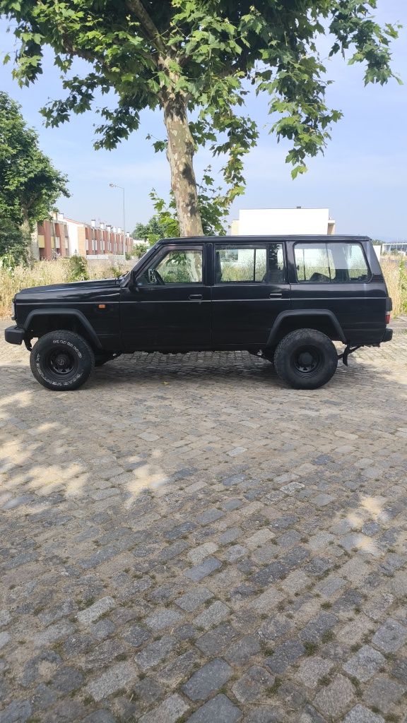 Nissan Patrol 2.8 turbo diesel  longo 7 lugares
