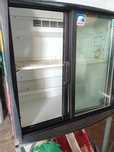 Vitrine expositora com 2 portas de correr