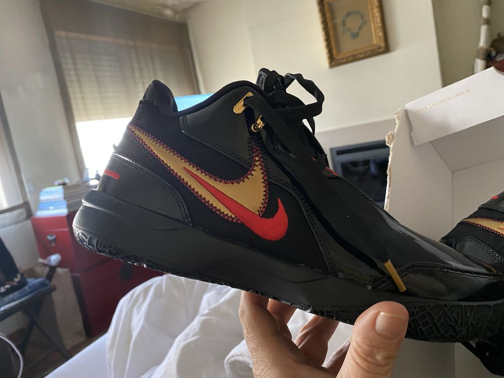 Saparilhas NIKE Zoom Lebron