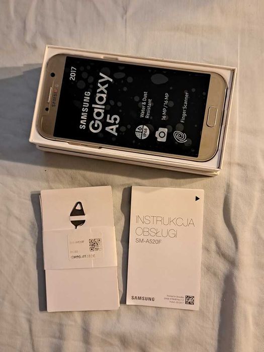 Samsung Galaxy A5 (2017) model: SM-A520