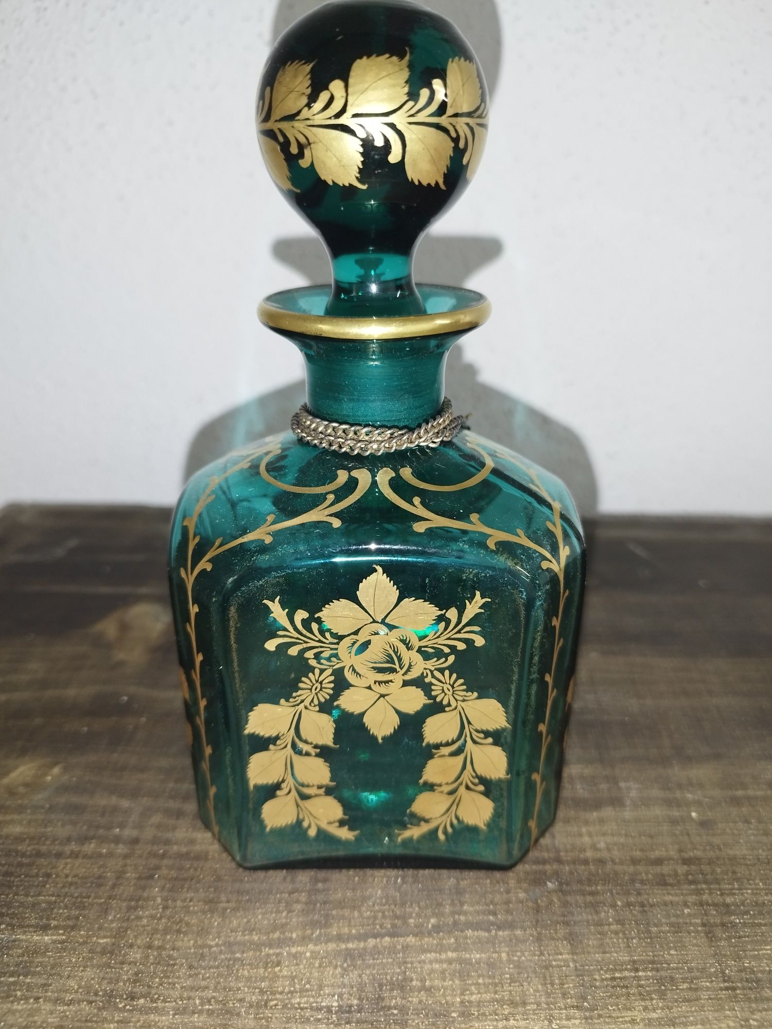 Pequena Garrafa de licor em vidro