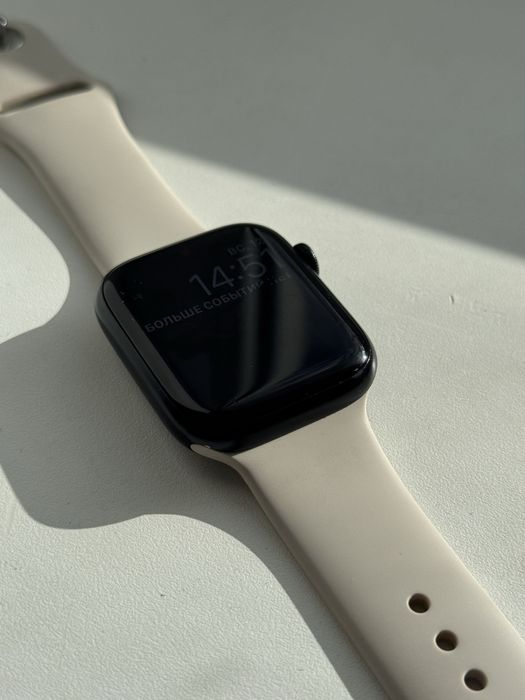 Apple Watch 8 series 45mm