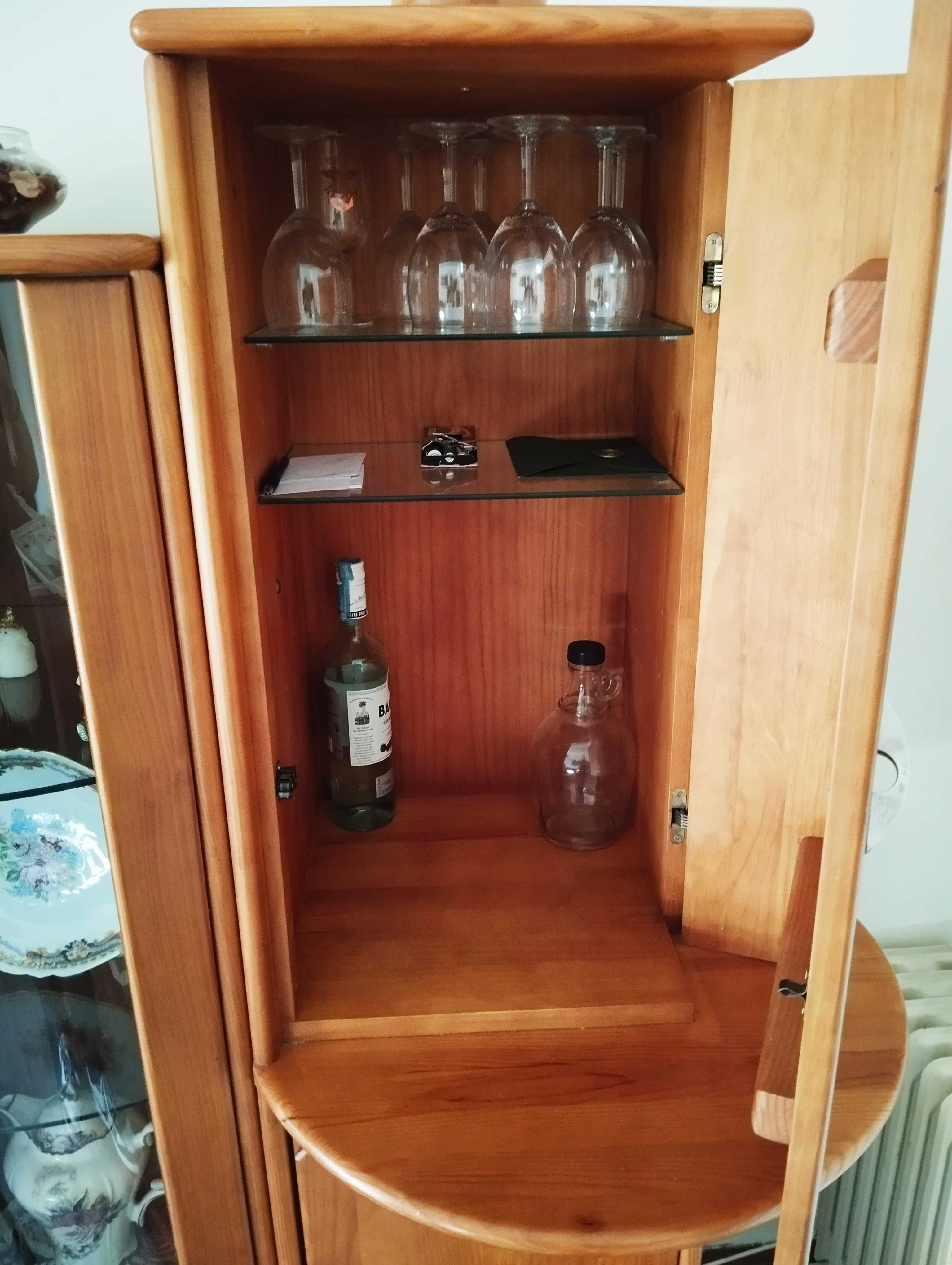 Móvel de Sala em Madeira Maciça,Excelente Estado