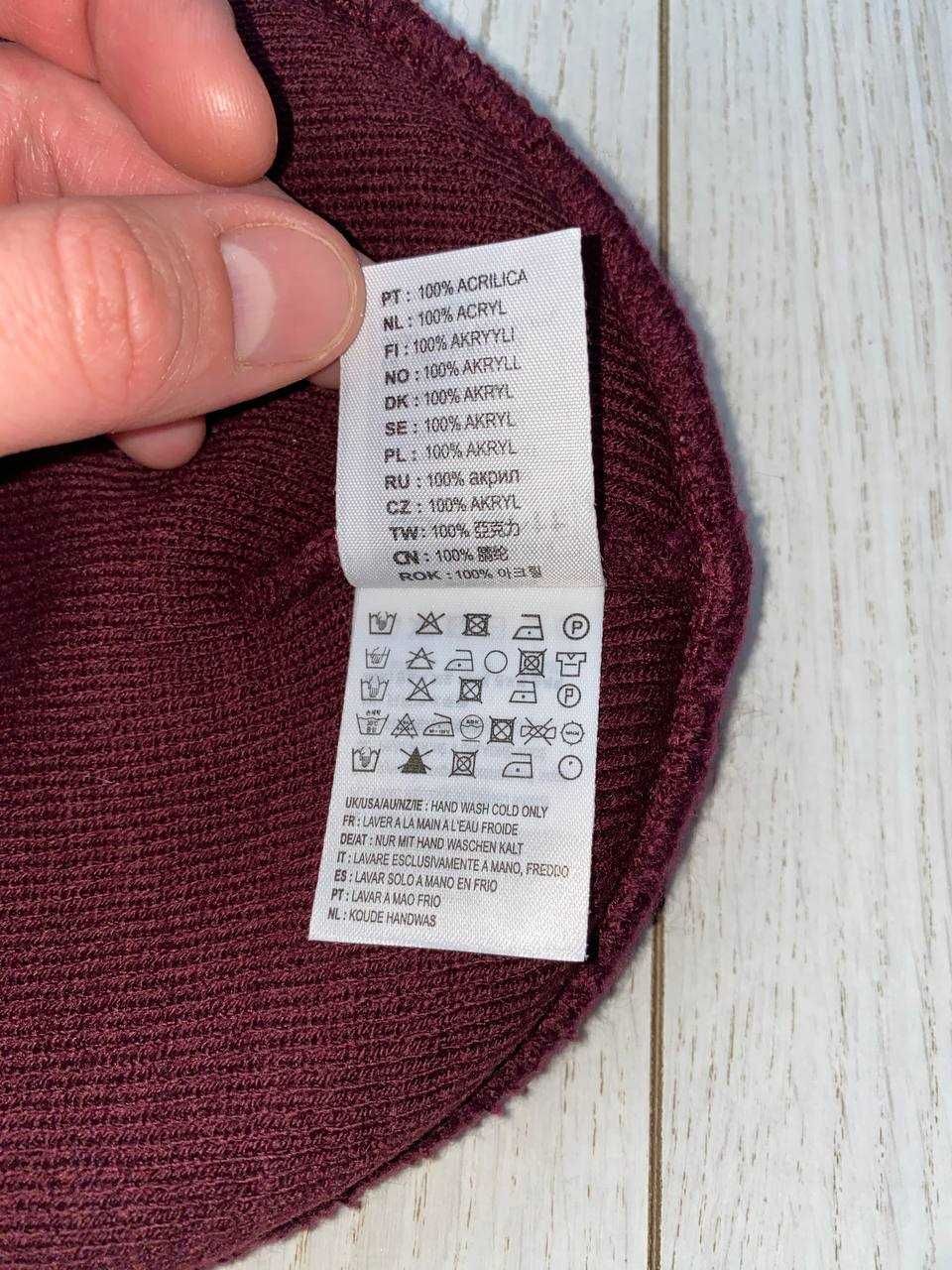 шапка Сarhartt one size
унісекс