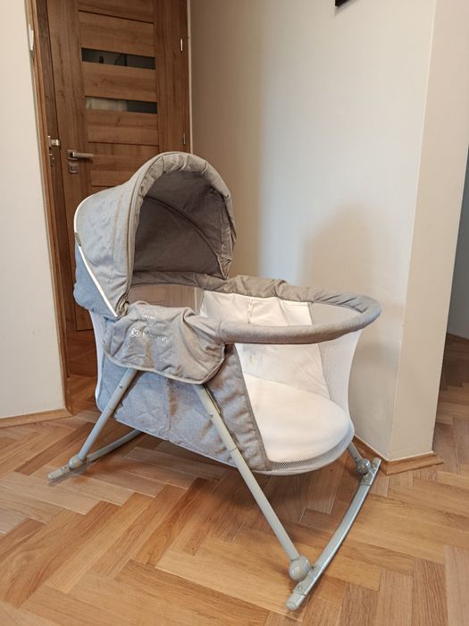 Kołyska Kinderkraft z moskitierą