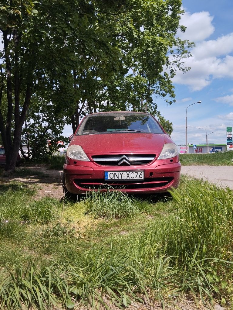 Samochód Citroen C8,