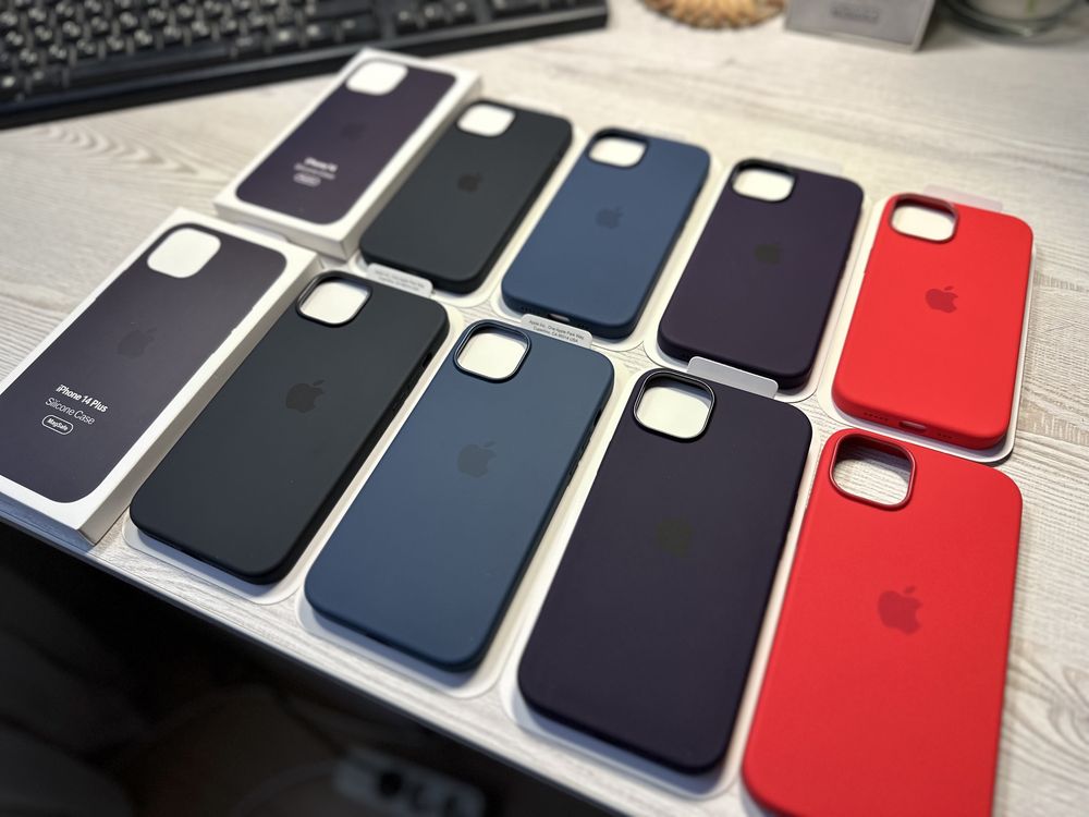 Силиконовый чехол для iPhone 14 / 14 Plus Silicone Case