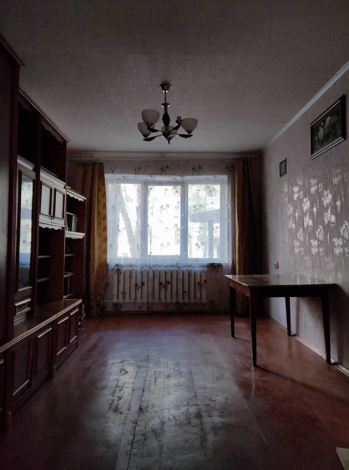 Продам трикімнатну квартиру