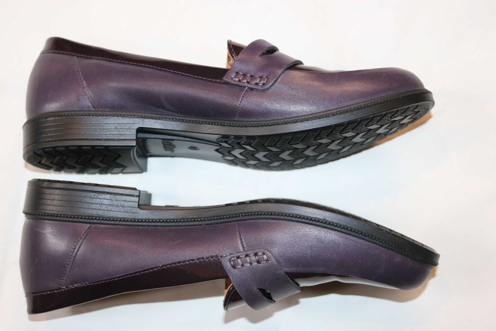 Buty Hotter rozmiar 41 . Skóra, kolor fioletowy. Lakierki. Nowe.