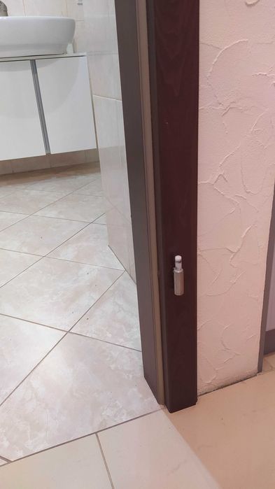 Ościeżnica do drzwi wewnętrznych 80 cm dwa zawiasy