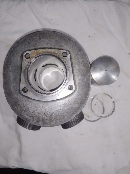 Циліндри мото Восход