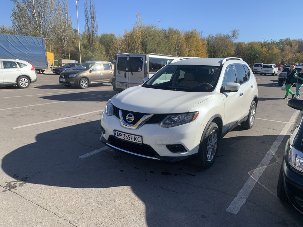 Nissan rogue 4*4 Идеал. Максимальна комплектация.