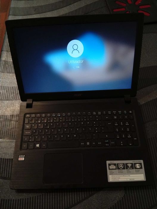 Computador portátil acer