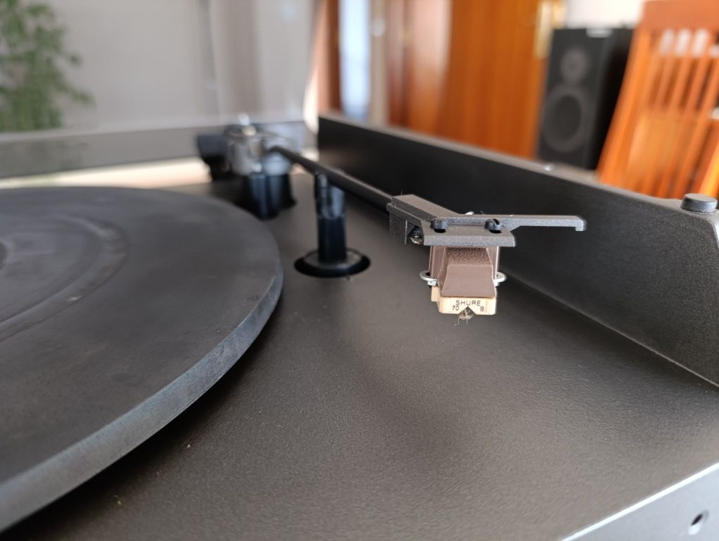 Gira discos NAD 5120